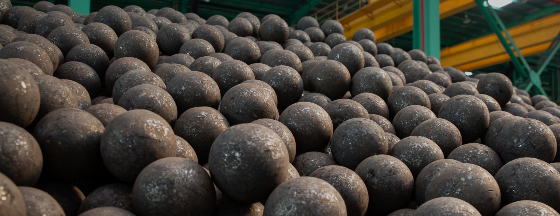 Hot rolled and forged wear-resistant steel balls